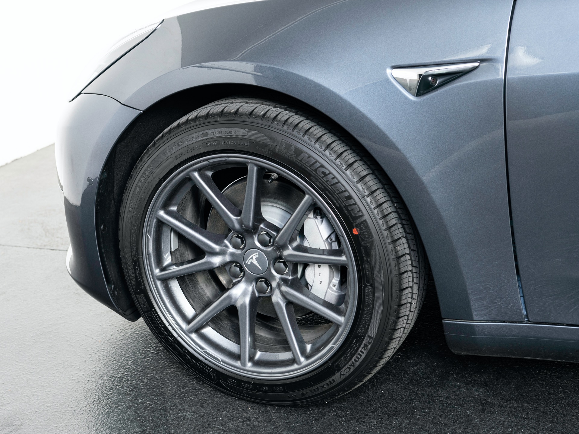 Model 3 discount standard wheels
